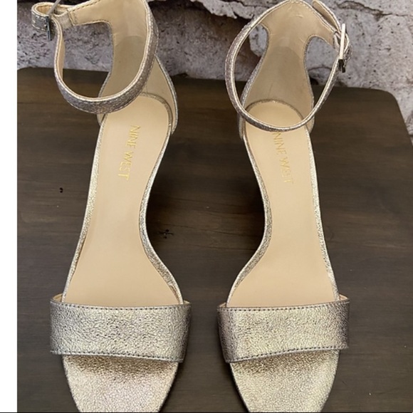 Nine West Pewter Heels - Picture 2 of 5